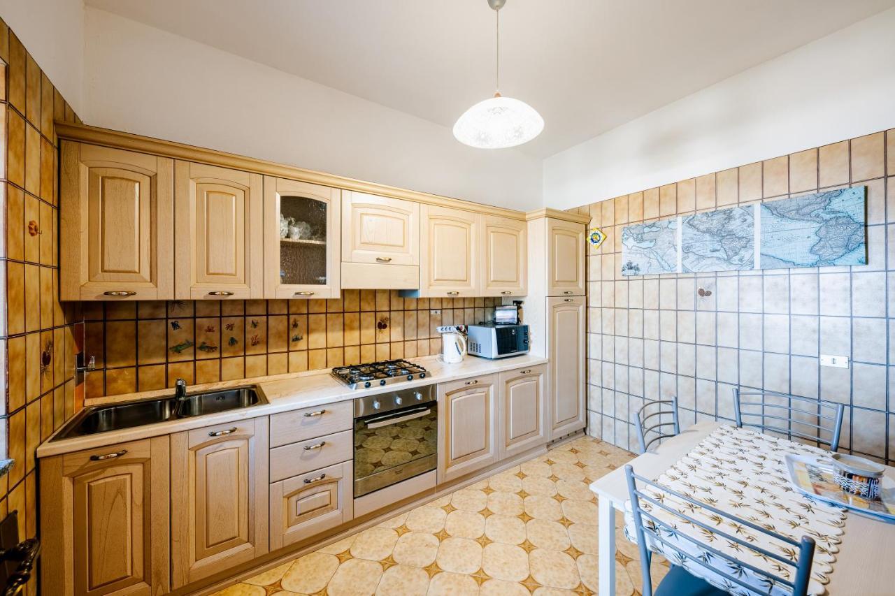Appartamento Emma In Villa Laura สกาลา ภายนอก รูปภาพ