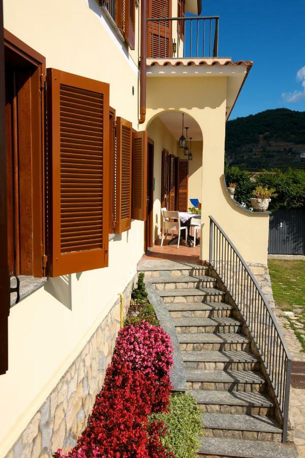 Appartamento Emma In Villa Laura สกาลา ภายนอก รูปภาพ
